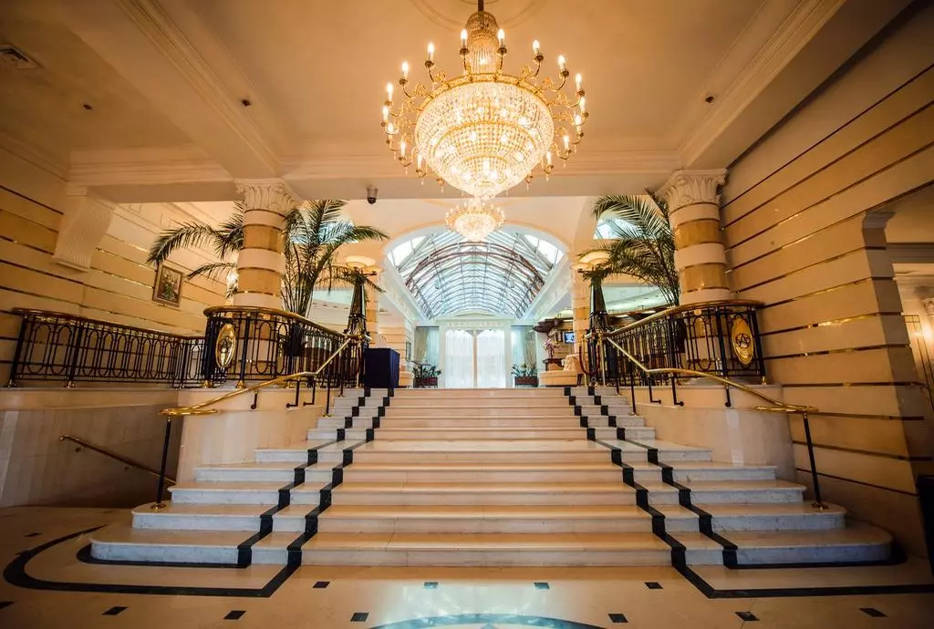 hotel ambassador saint petersburg_shabavizparvaz_10.jpg